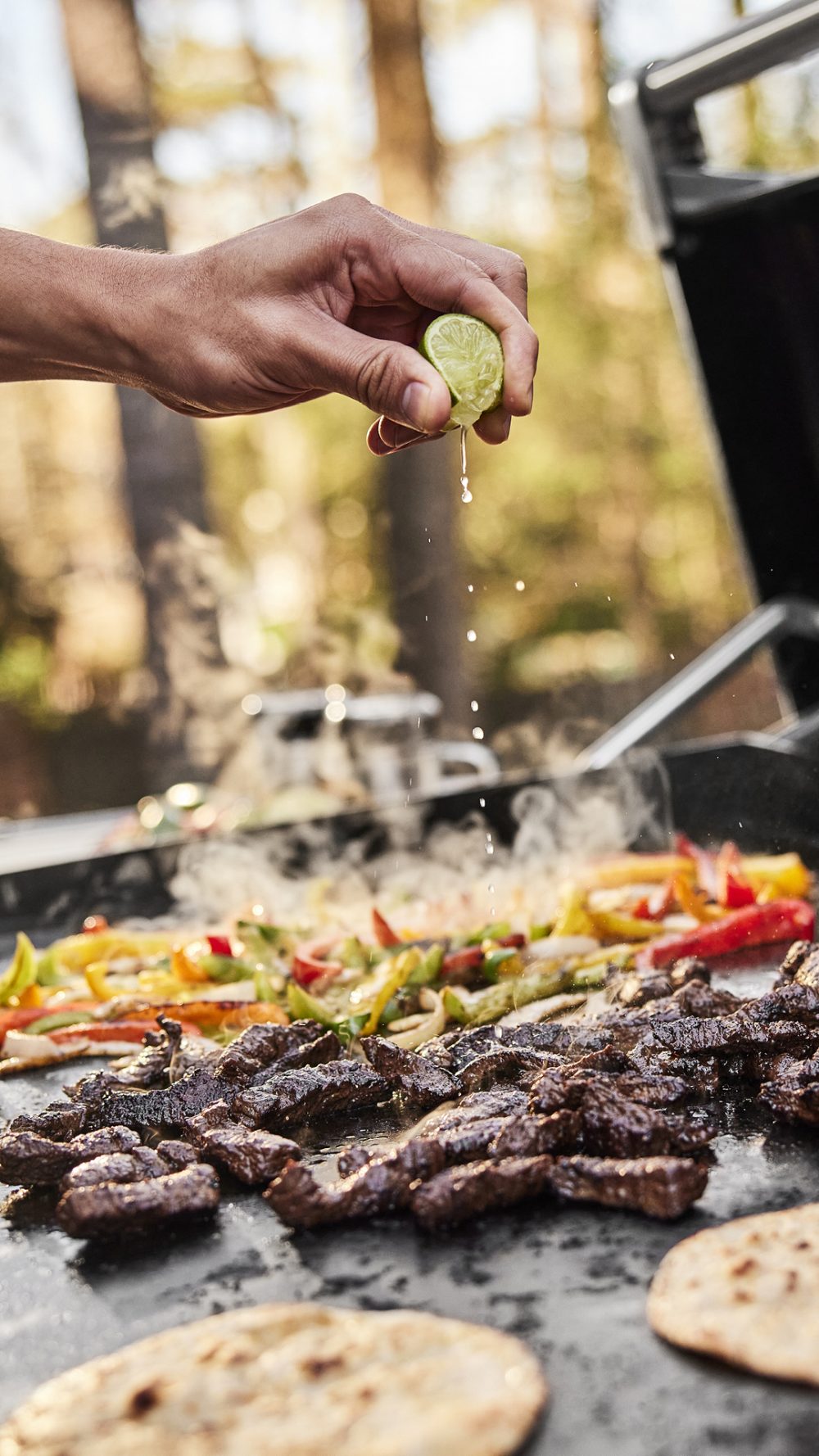 Weber® Slate™ 3 Burner Premium Griddle (30") LPG - Image 4